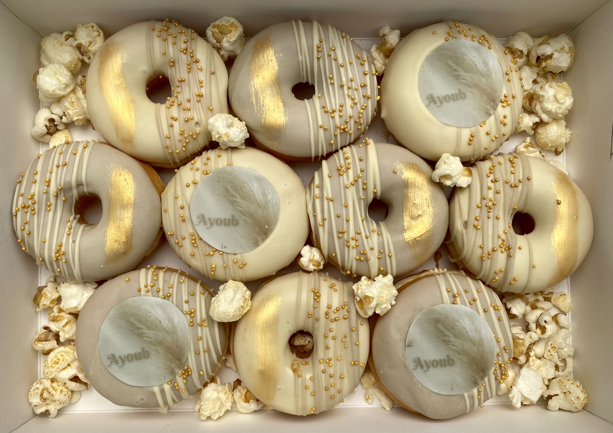 goud taupe donuts 